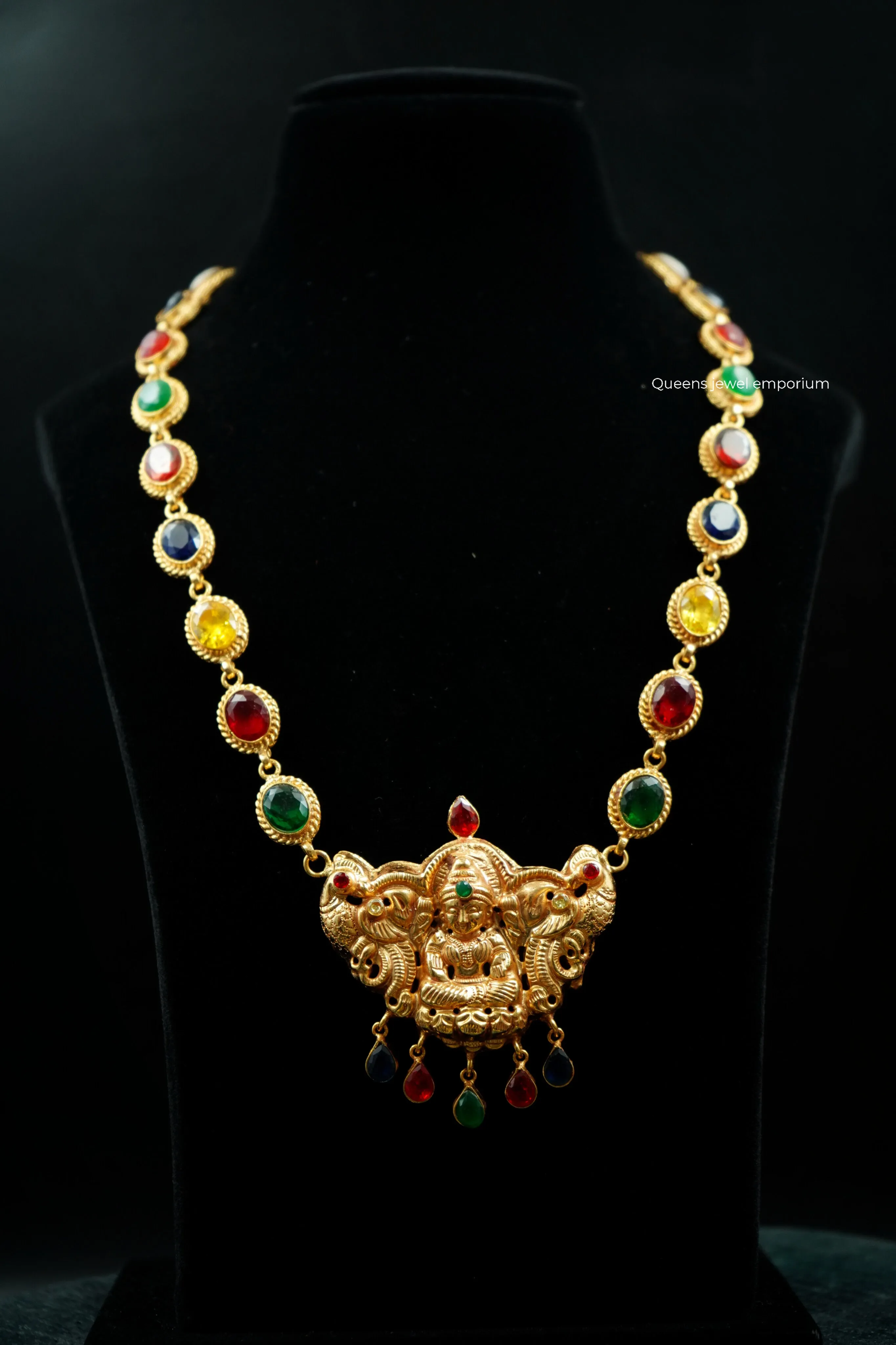 ANANYA NECKLACE