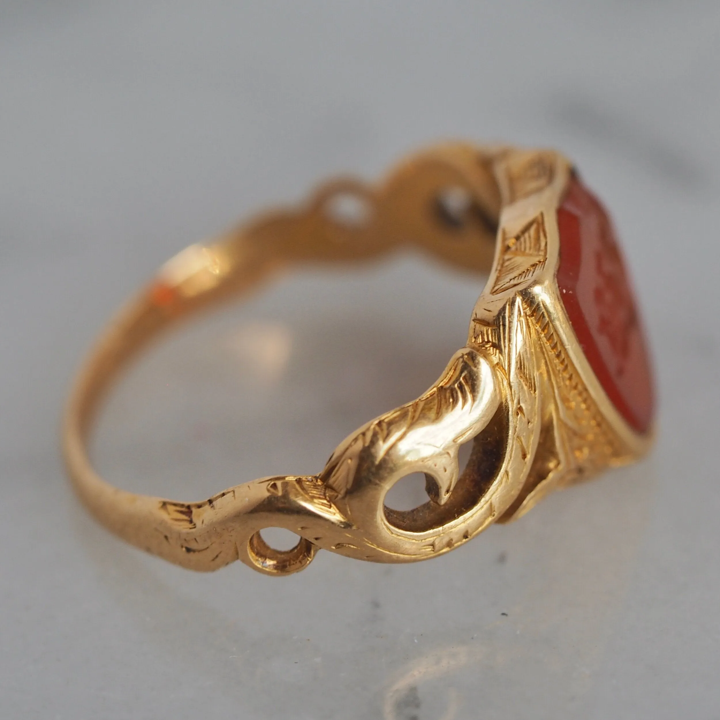 Antique Early Victorian 18k Gold Carnelian Intaglio Shield Signet Ring