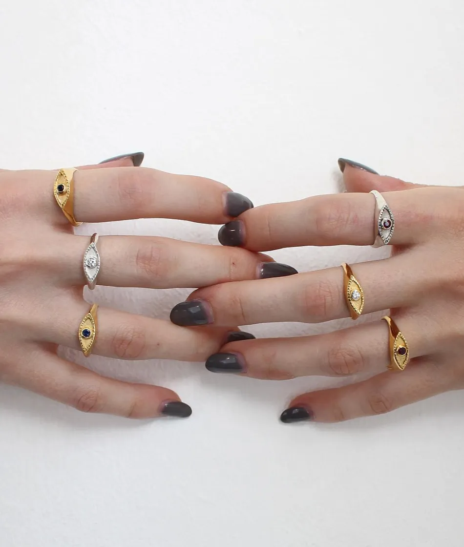 Eye signet ring Gold x Ruby