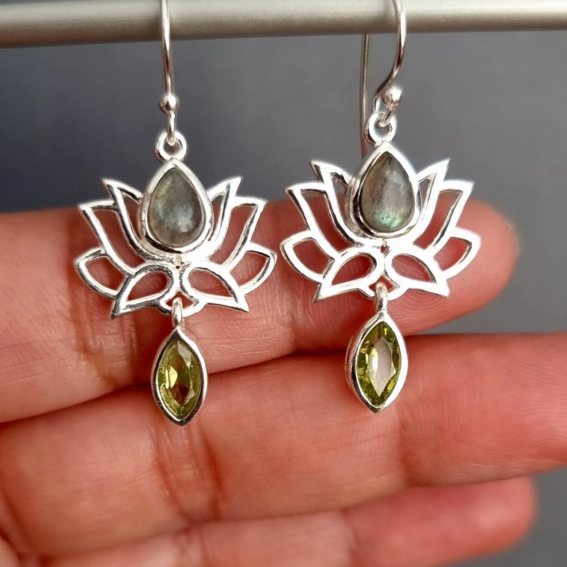 Labradorite Peridot Sterling Silver Lotus Flower Earrings, E64LABP
