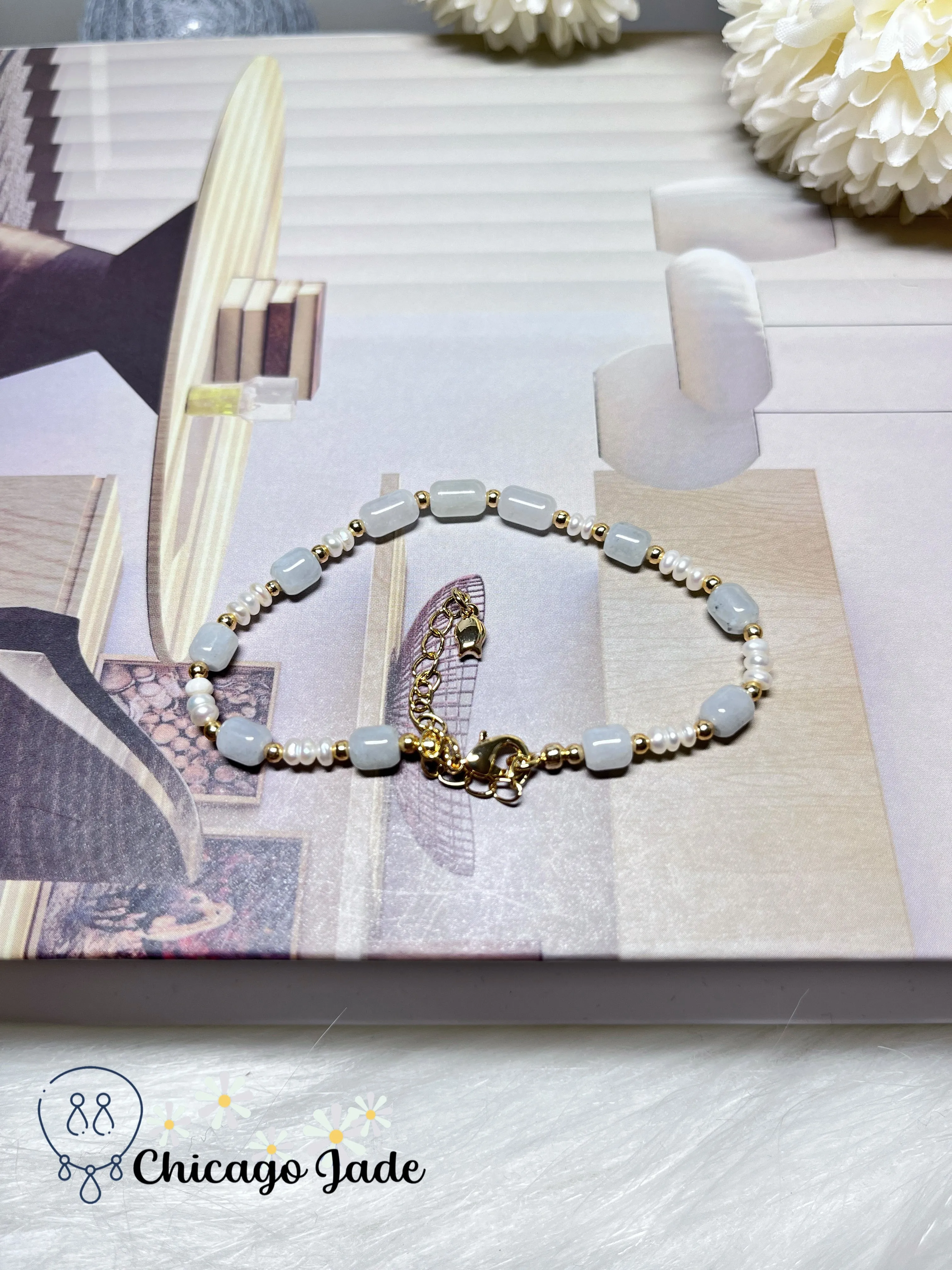 Natural Grade A Authentic Untreated Burma Jadeite Jade Feicui with Freshwater Pearls Handmade Bracelet