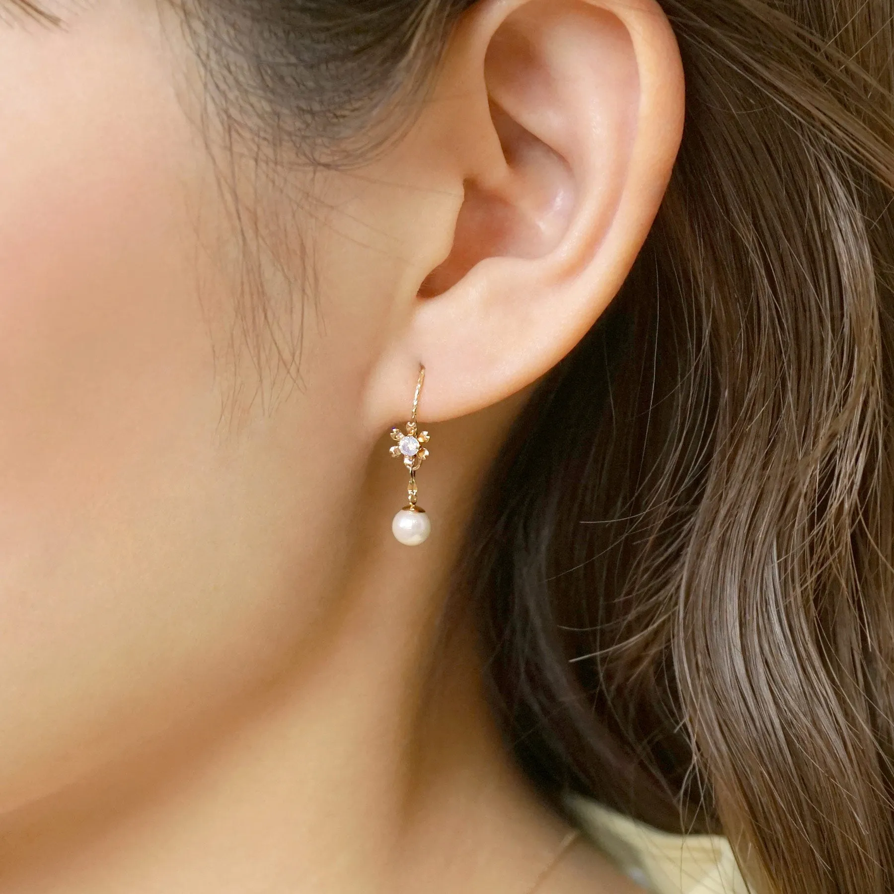 [Palette] 18K/10K Yellow Gold Milky Quartz Charm Set Earrings