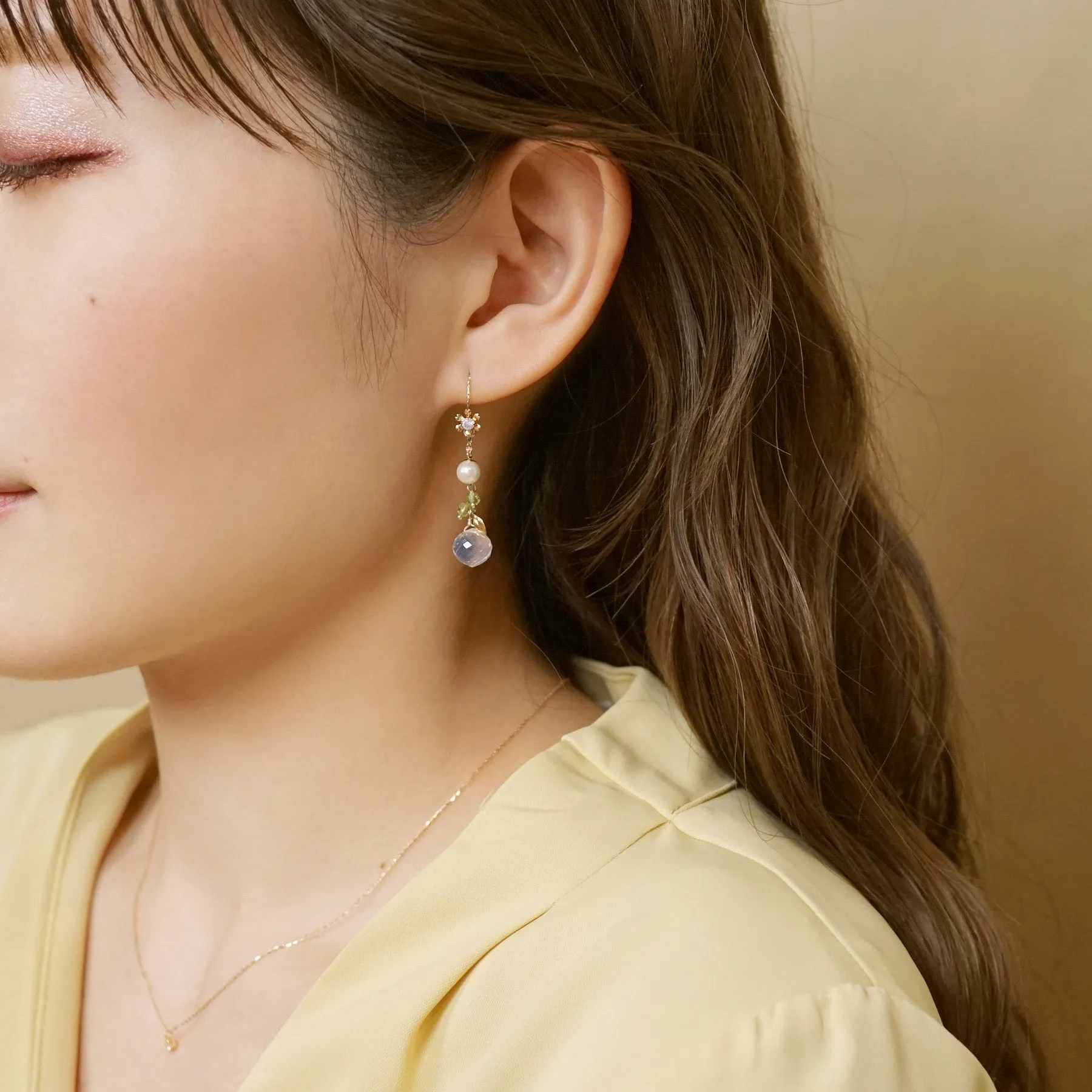 [Palette] 18K/10K Yellow Gold Milky Quartz Charm Set Earrings