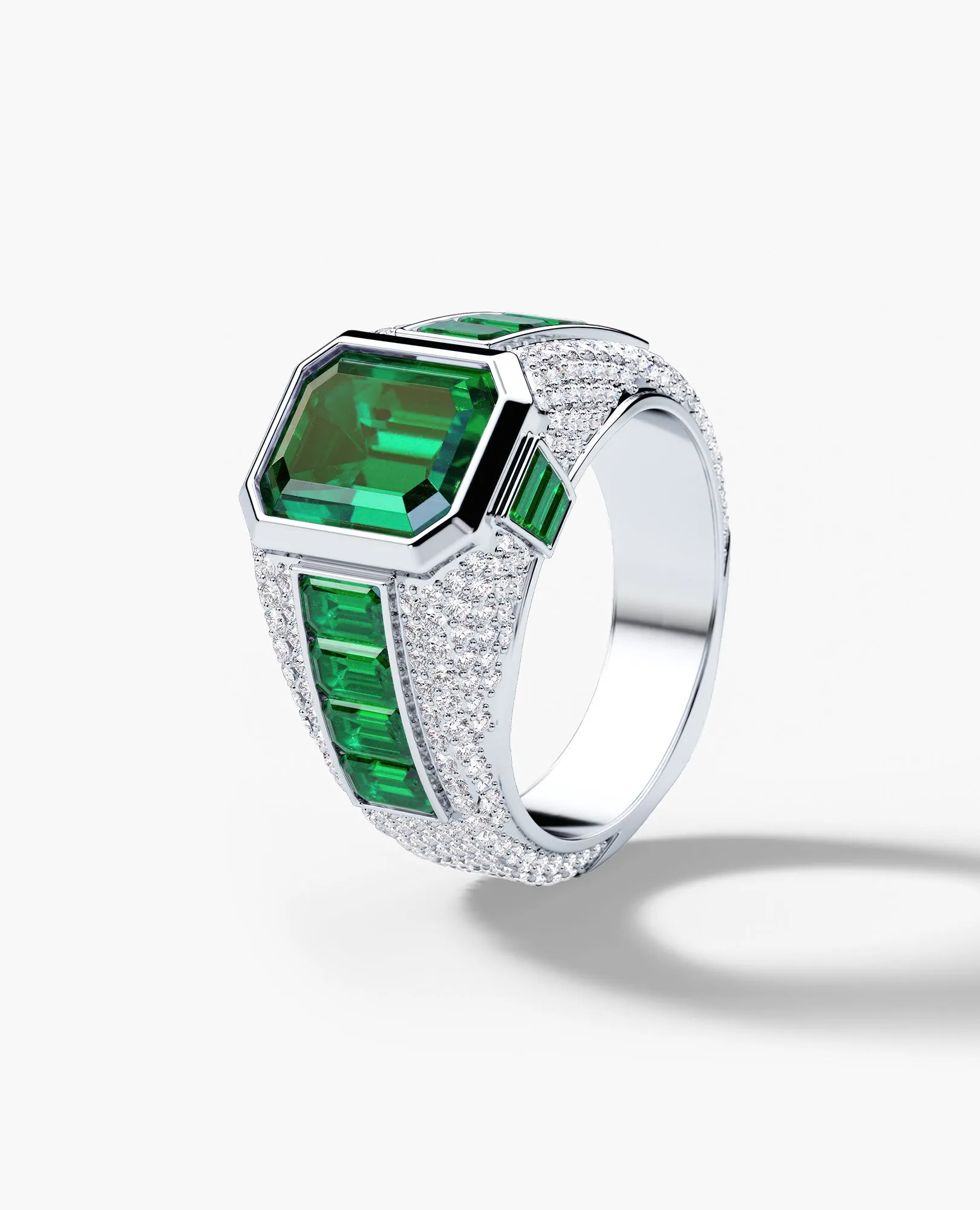 ROCHESTER Gold Signet Ring with 11.30ct Emeralds and Diamonds